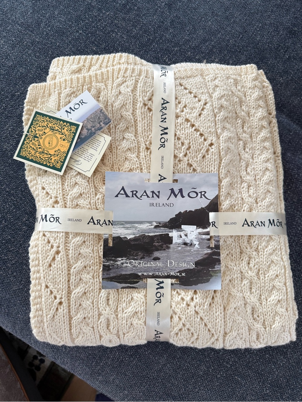 Aran Mór Cream Cable Knit Throw